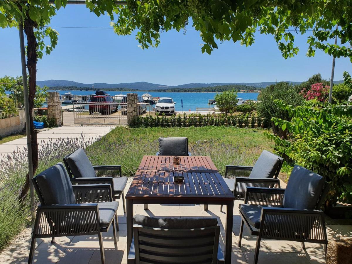 Apartments Villa Oliva Torrette Eksteriør billede