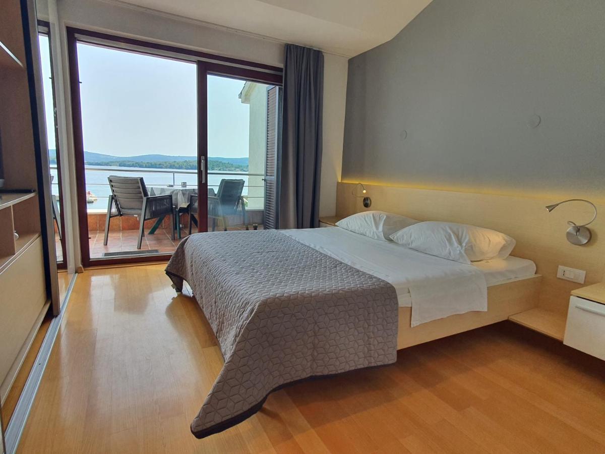 Apartments Villa Oliva Torrette Eksteriør billede