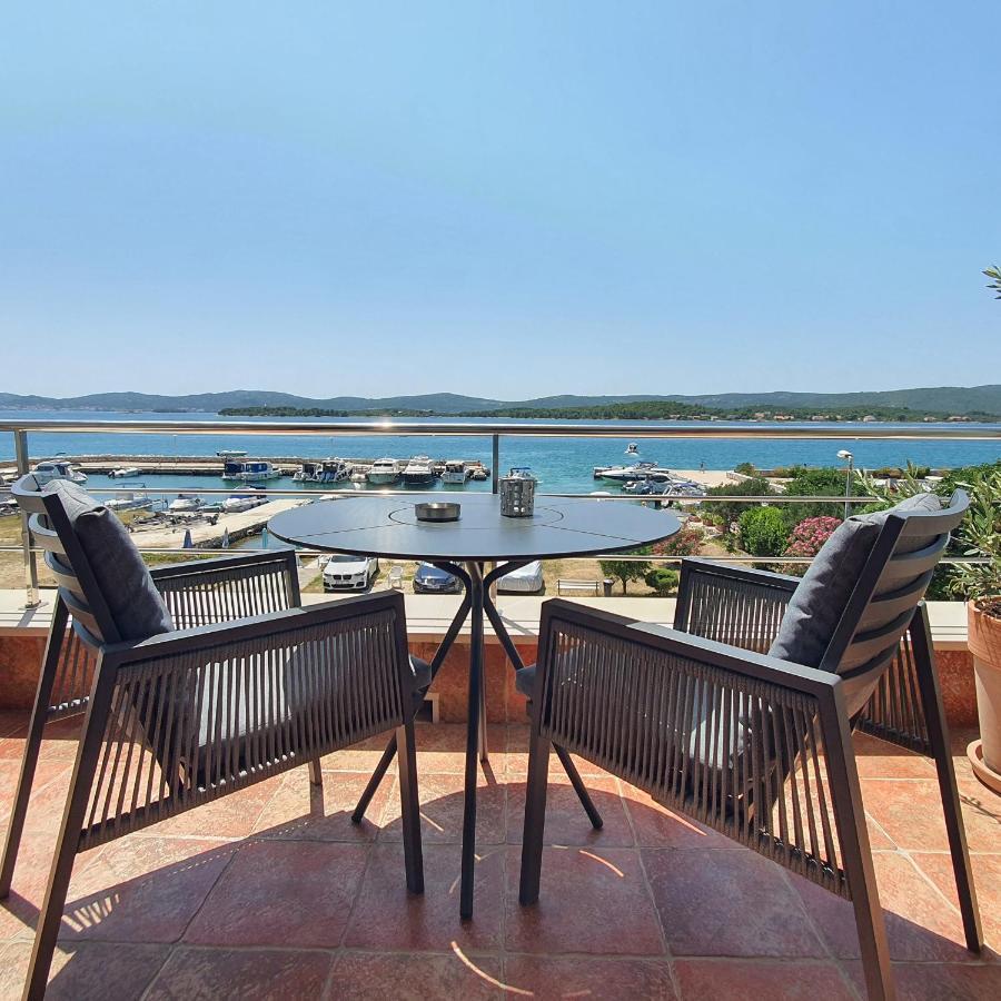 Apartments Villa Oliva Torrette Eksteriør billede